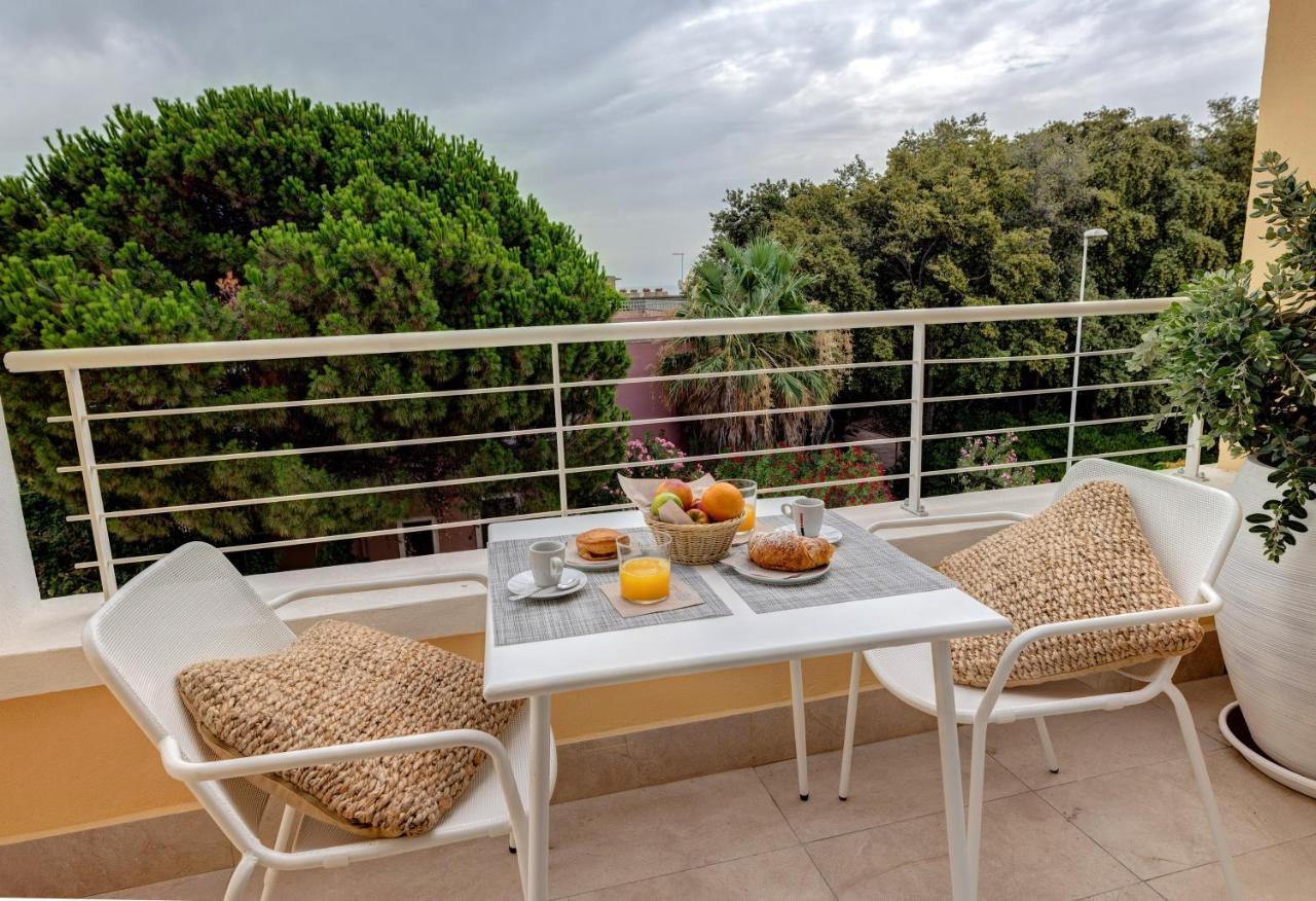 Arveskida Suite Apartment Cagliari Extérieur photo